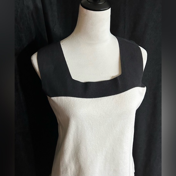 Nouveaux Black and White knit top with squared off neckline - Picture 3 of 8